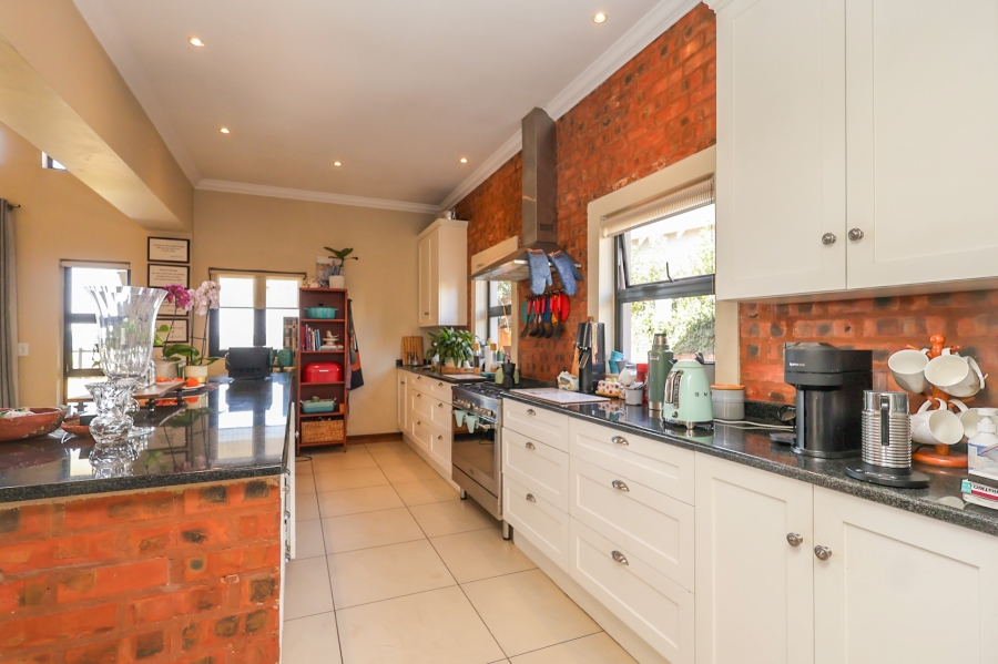 4 Bedroom Property for Sale in The Coves North West